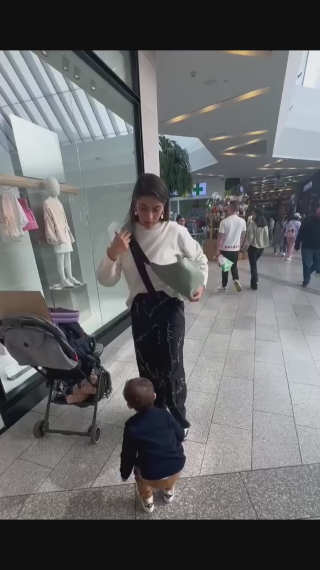 Écharpe porte bébé Dark Leopard video